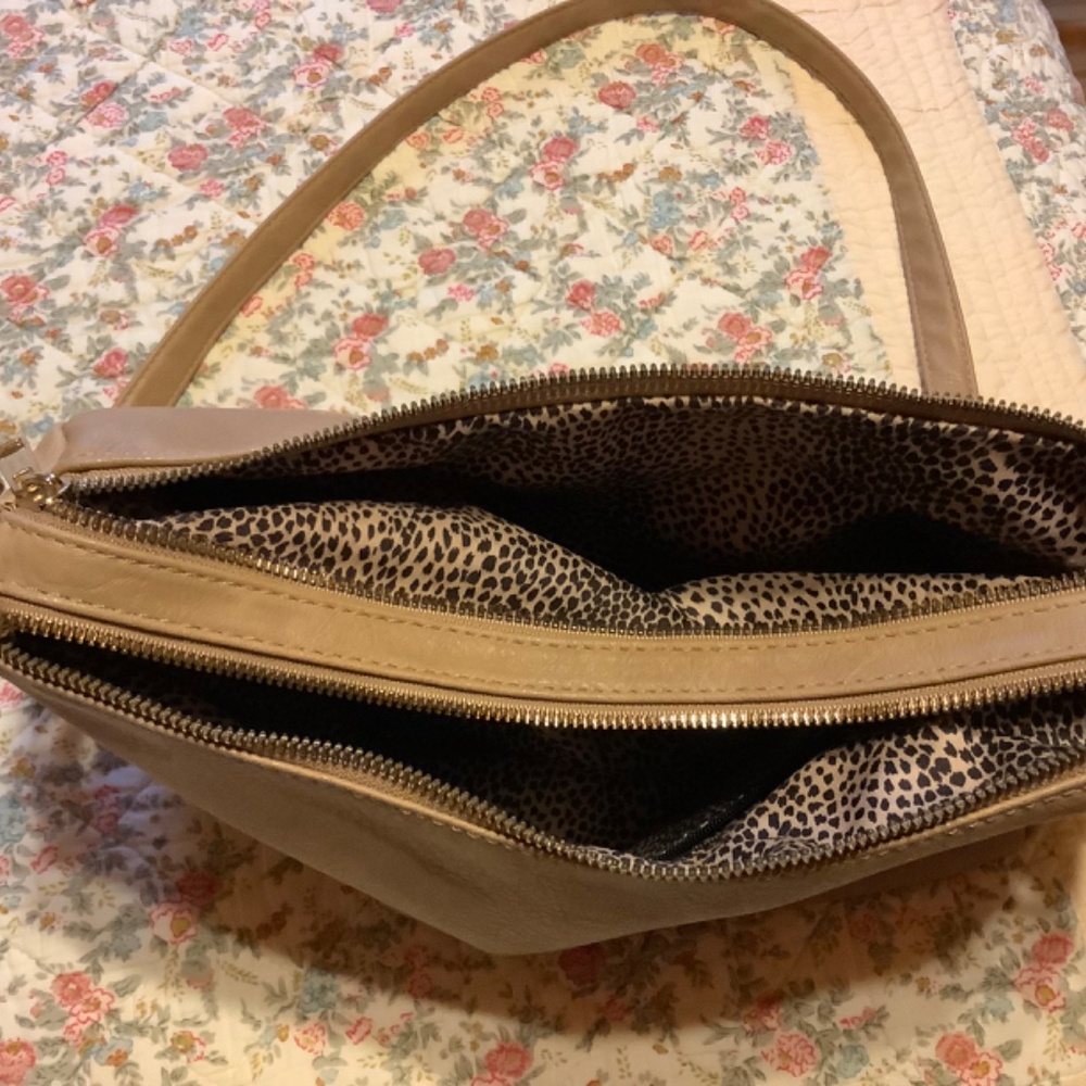 Purse - Picture 3 of 3
